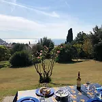 Welcome Traveller Villa Leda